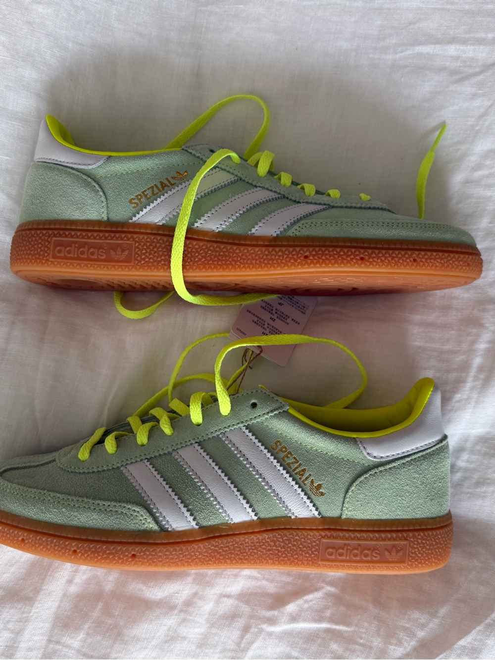 NWT adidas Handball Spezial Suede Sneakers in Mint Green & Neon Yellow - Picture 4 of 5